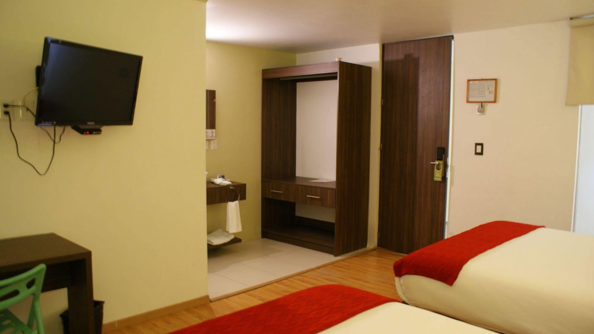 El Hotel Business Class - Zamora Centro מראה חיצוני תמונה